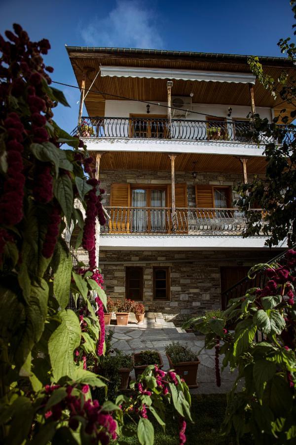 Georgia's * Kastoria